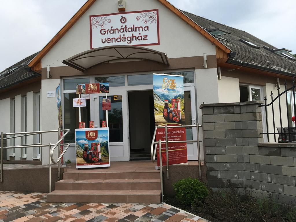 מלון Fehérvárcsurgó Granatalma Vendeghaz מראה חיצוני תמונה